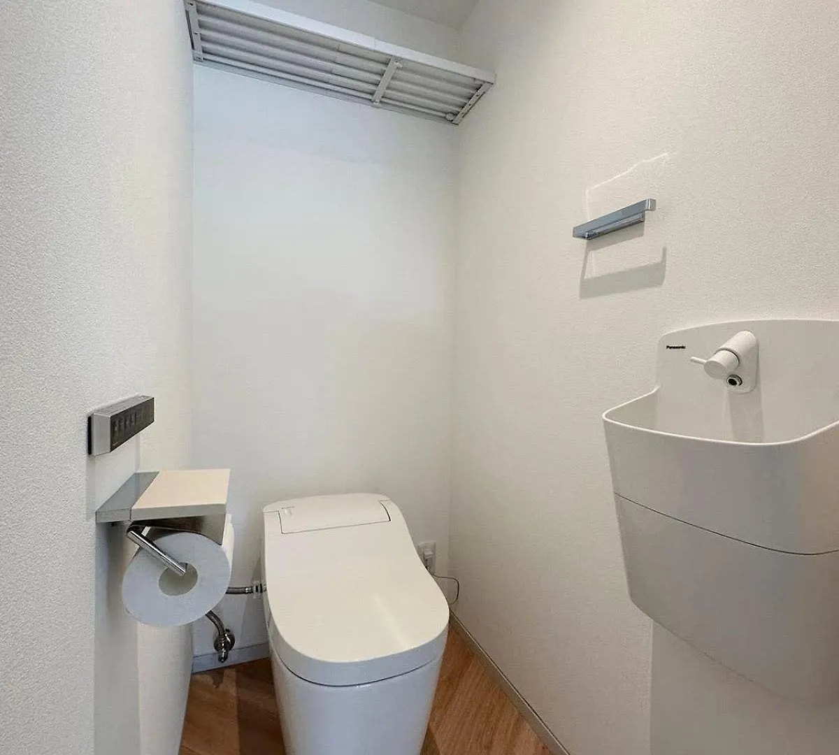 Bhotel Rijodori - Cozy Studio In City Center, Breakfast Included Hiroshima